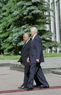 Participate: Boris Yeltsin visits USA