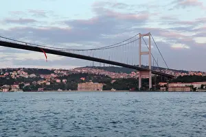 Besiktas: Bosphorus Bridge, Istanbul, Turkey