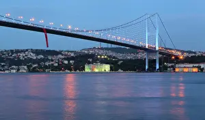 Besiktas: Bosphorus Bridge, Istanbul, Turkey