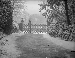 Bostall: Bostall Hurst House (in snow)
