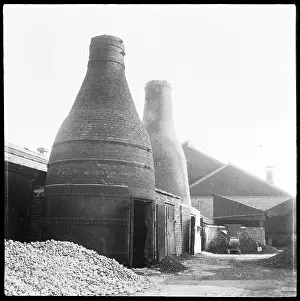 Kilns: Bottle kilns at Joiner's Square Mill, Caldon Canal