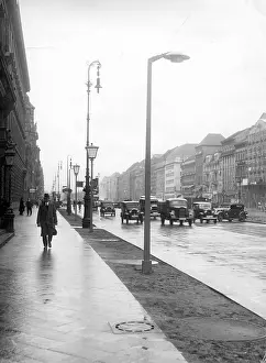 Modernization: The boulevard Unter den Linden in Berlin with