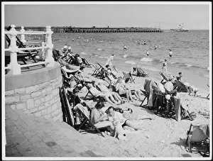 Deckchairs: BOURNEMOUTH BEACH 1950S