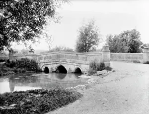 Windrush: Bourton Bridge