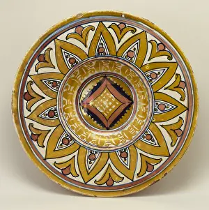 Motif: Bowl with flower decorative motifs