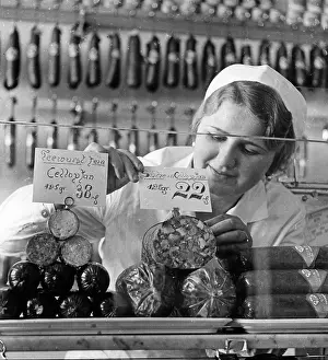 Grocer: Show box of a butcher shop, 1936