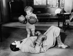 Fatherhood: Boxer knocked out by small child