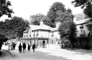 Burford: Boxhill, Burford Bridge Hotel 1906