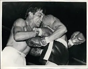 Clinch: Boxing