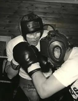 Tittle: Boxing