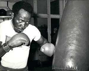 Lonnie: Boxing