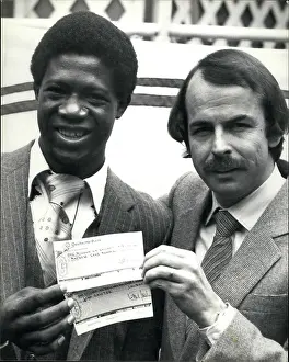 Cheques: Boxing