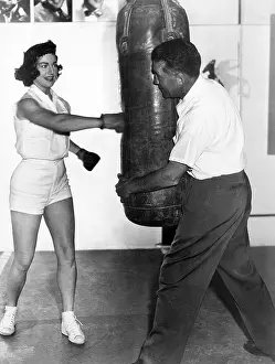Ov201912: Boxing lessons