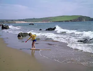 Bigbury: Boy on the beach at Bigbury Bay, Devon