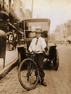 Hine: Boy - Child Labour - Messenger