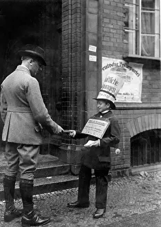 Distributes: Boy while distributing electoral advertisement during the Re