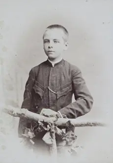 Marburg: Boy on a fence in the studio