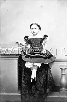 Gauged: BOY IN FROCK/BY DODDS