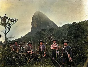 Mauritius: Boy scouts climbing Le Pouce, Mauritius