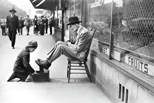 47th: boy - shoe shine - Chicago