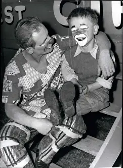 Barr: Boy stows away at Billy Smart's Circus, Blackheath, London