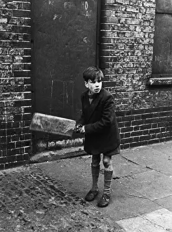 Wapping: BOY/STREET CRICKET/1959