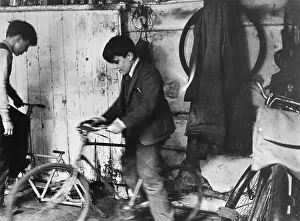 Classroger: Boys with bikes in Addison Place
