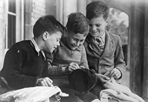 The Childrens Society: BOYS MEND CLOTHES