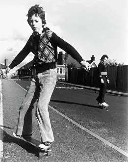 Skateboard: BOYS SKATEBOARDING