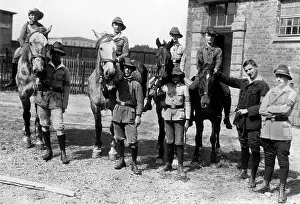 Agers: Boyscouts on horseback, 1914