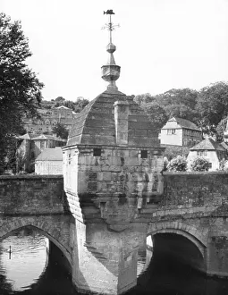 Tolls: BRADFORD ON AVON BRIDGE
