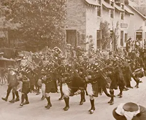 Sporran: Braemar Gathering, piping in the street