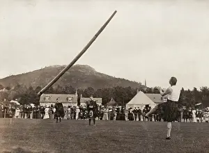 Braemar: Braemar Gathering, tossing the caber