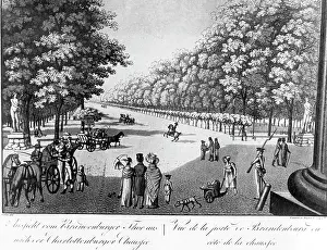 Juni: Brandenburg Gate and Charlottenburger Chaussee