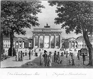 Pariser: Brandenburg Gate and Pariser Platz in Berlin