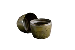 Cask: Brass barrel-shaped go to bed