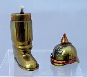 Removable: Brass lighter in the form of a jackboot, WW1