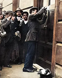 Lichnowsky: The brass plate at the German Embassy removed during WWI