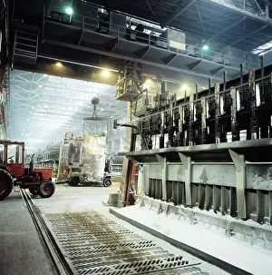 Aluminium: Bratsk aluminium plant, 1985