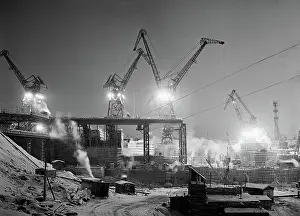 Mineyev: Bratsk Hydroelectric Power Station under construction