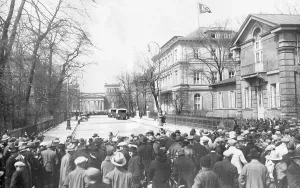 Ordered: The Braune Haus in Munich after the SA ban, 1932