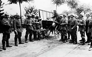 Meals: Bread distribution to German troops in Belgium, 1915