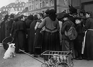 Submissive: Bread Lines in Germany at end of WWI