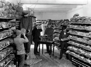 Storing: Bread storage room, 1914