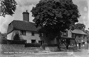 Hedges: Brede Post Office