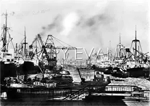 Referring: BREMEN HARBOUR 1930S
