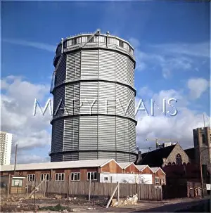 BRENTFORD GASOMETER