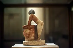 Brewing: Brewing beer: Egyptian tomb model, 9th Dynasty