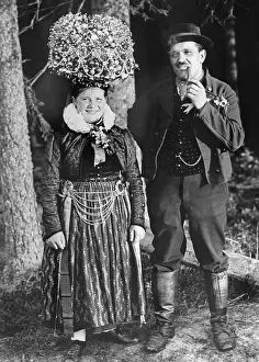 Marry: A bridal couple from the Black Forest, around 1930