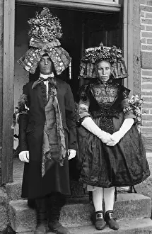 Marry: Bridal couple from North Hesse in traditional
